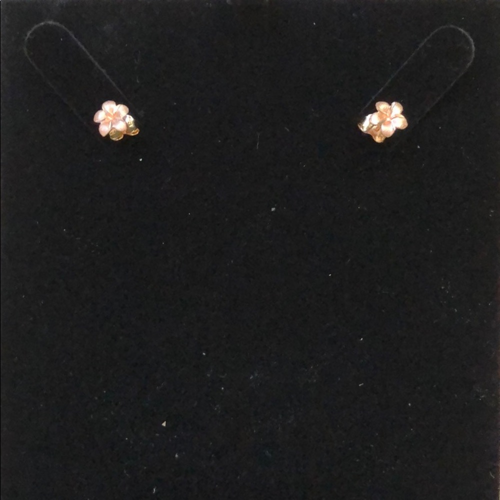 Rose gold flower earrings